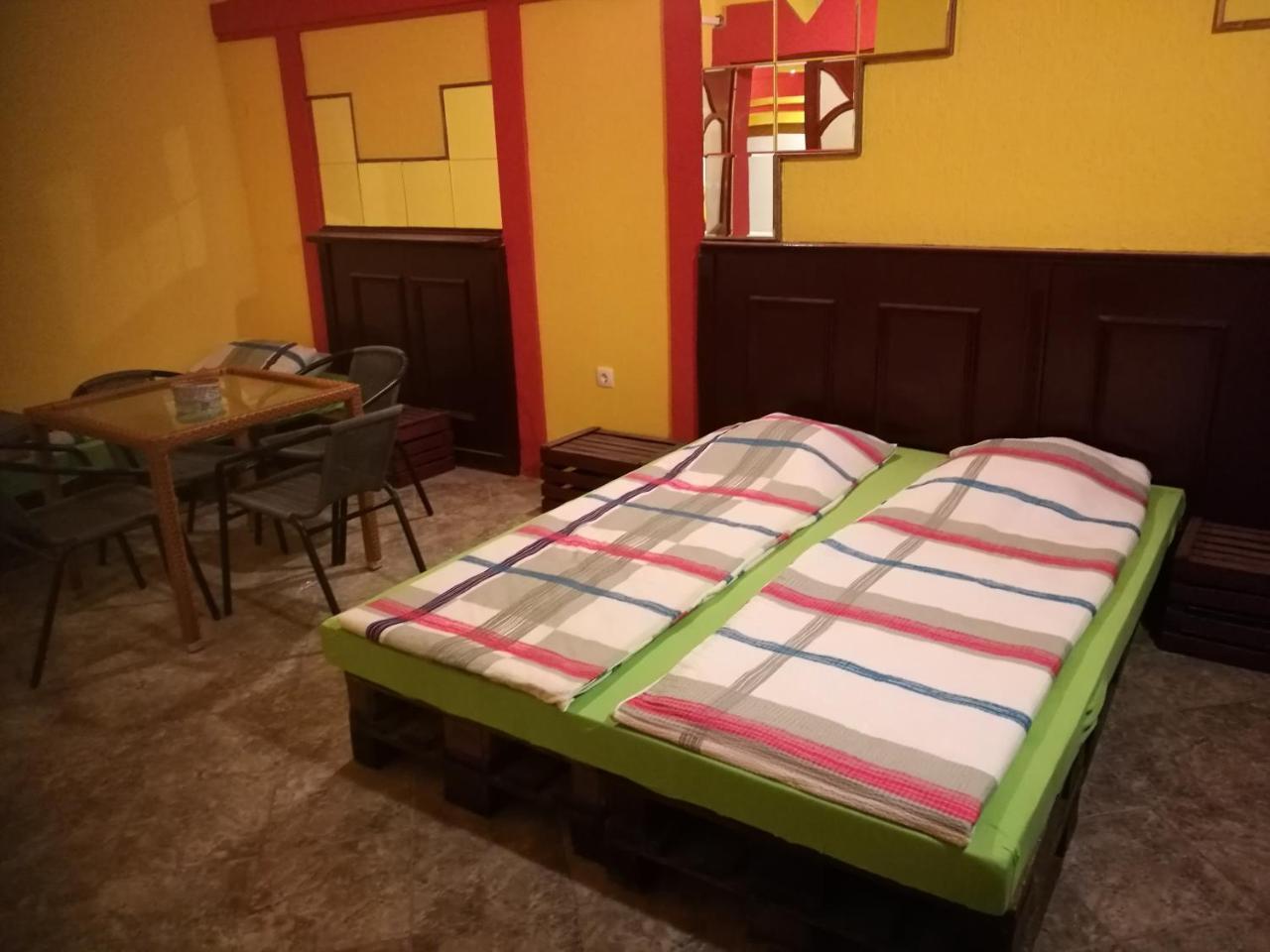 Hostel Horgos Centar エクステリア 写真